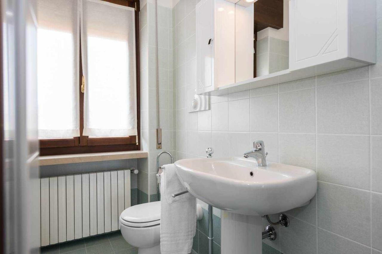Ortaglia B3 Apartment Torri Del Benaco Luaran gambar