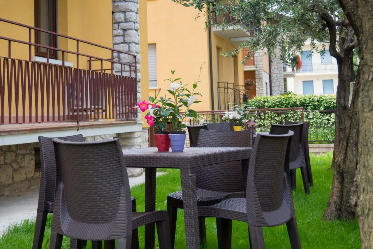 Ortaglia B3 Apartment Torri Del Benaco Luaran gambar